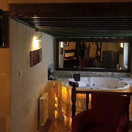 Hotel Heritage Cave